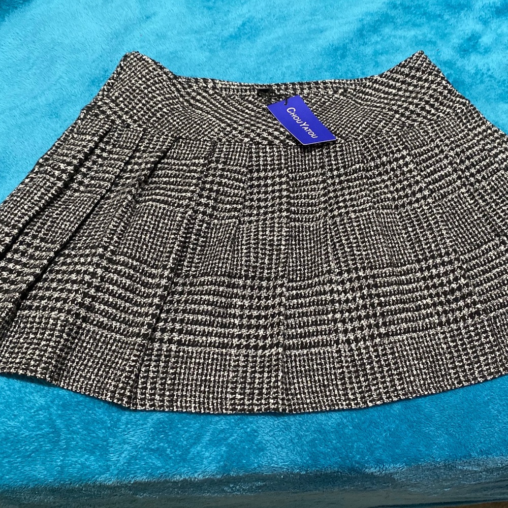 NWT Chou Yatou Ladies Plaid  Mini Skirt wool blend Medium